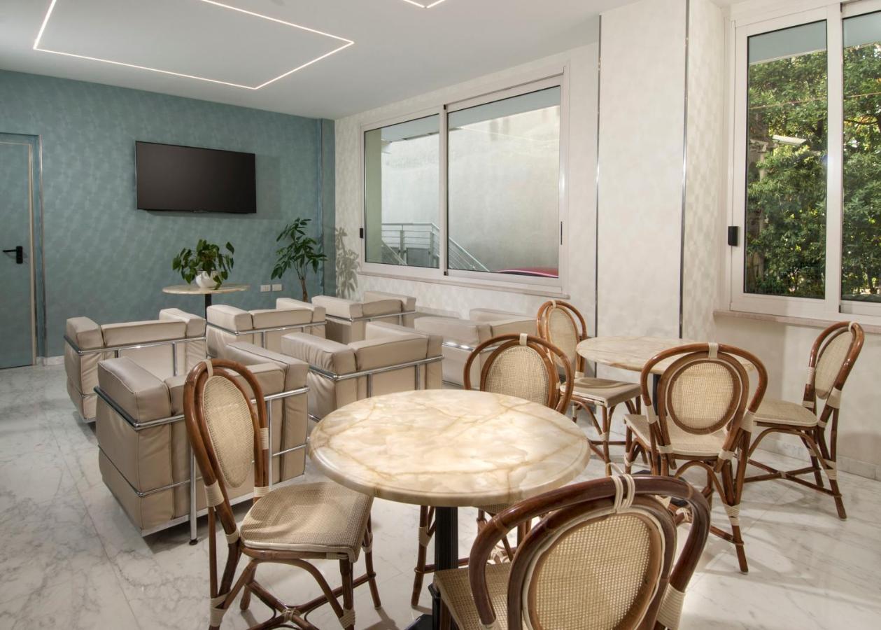 Hotel Prestige Cattolica Ngoại thất bức ảnh