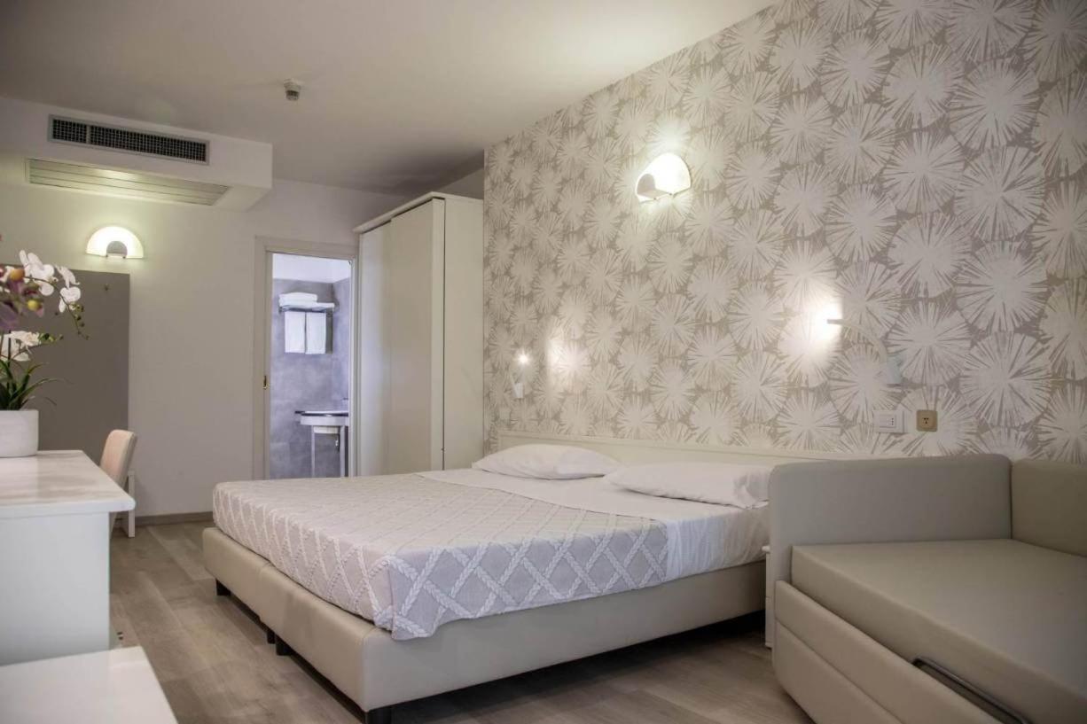 Hotel Prestige Cattolica Ngoại thất bức ảnh
