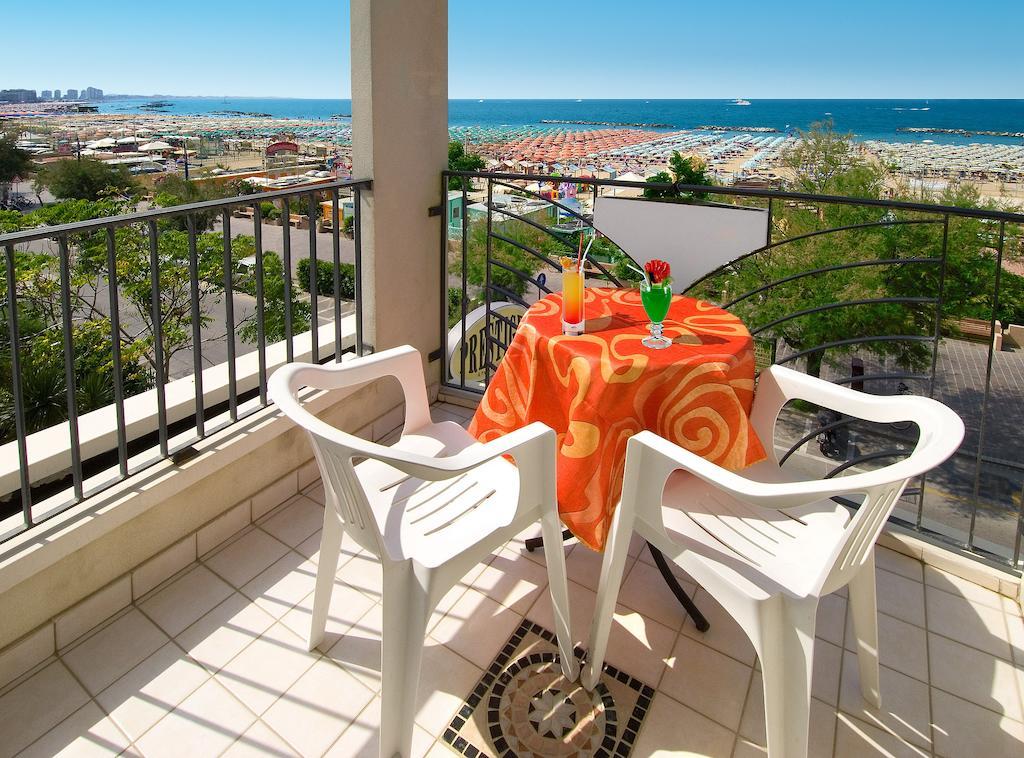 Hotel Prestige Cattolica Ngoại thất bức ảnh