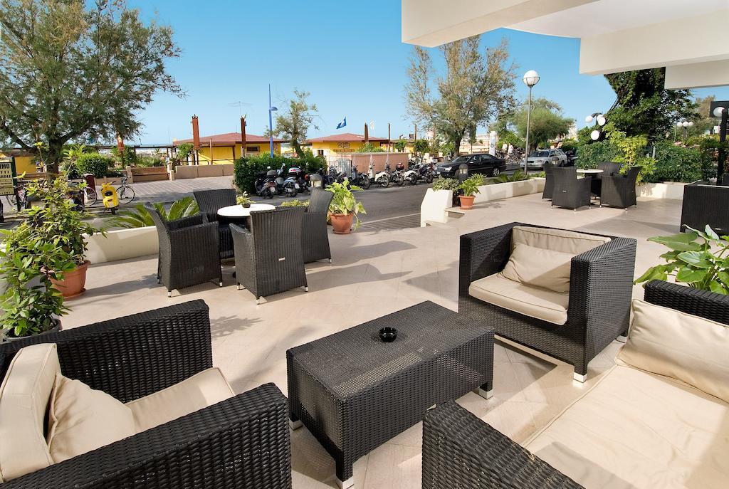 Hotel Prestige Cattolica Ngoại thất bức ảnh