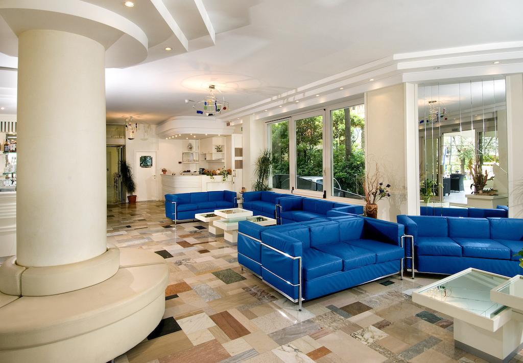 Hotel Prestige Cattolica Ngoại thất bức ảnh